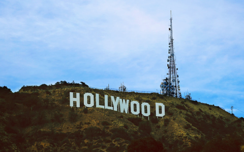 美国彻查离岸账户逃税：引领全球税务透明度新纪元