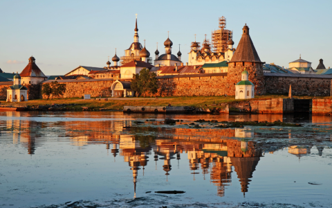 俄罗斯工作签证办理指南：详细步骤与材料清单