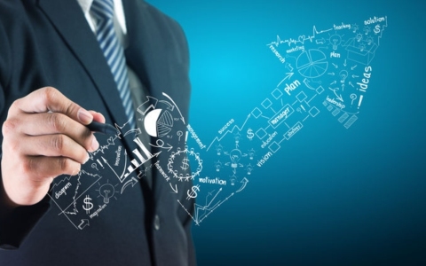 OPT期间自雇创业全解析：条件、优势、风险与合法指南