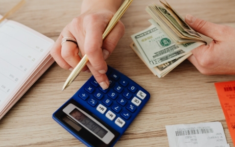 跨境汇款全攻略：方式、错误补救与注意事项