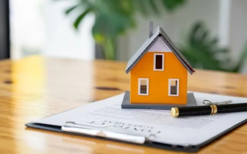 2025注册香港公司：全面解析香港公司注册优势、弊端、流程及后续维护