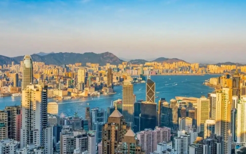 深度剖析【香港公司注册的利与弊】：2025年创业者必读的避坑指南