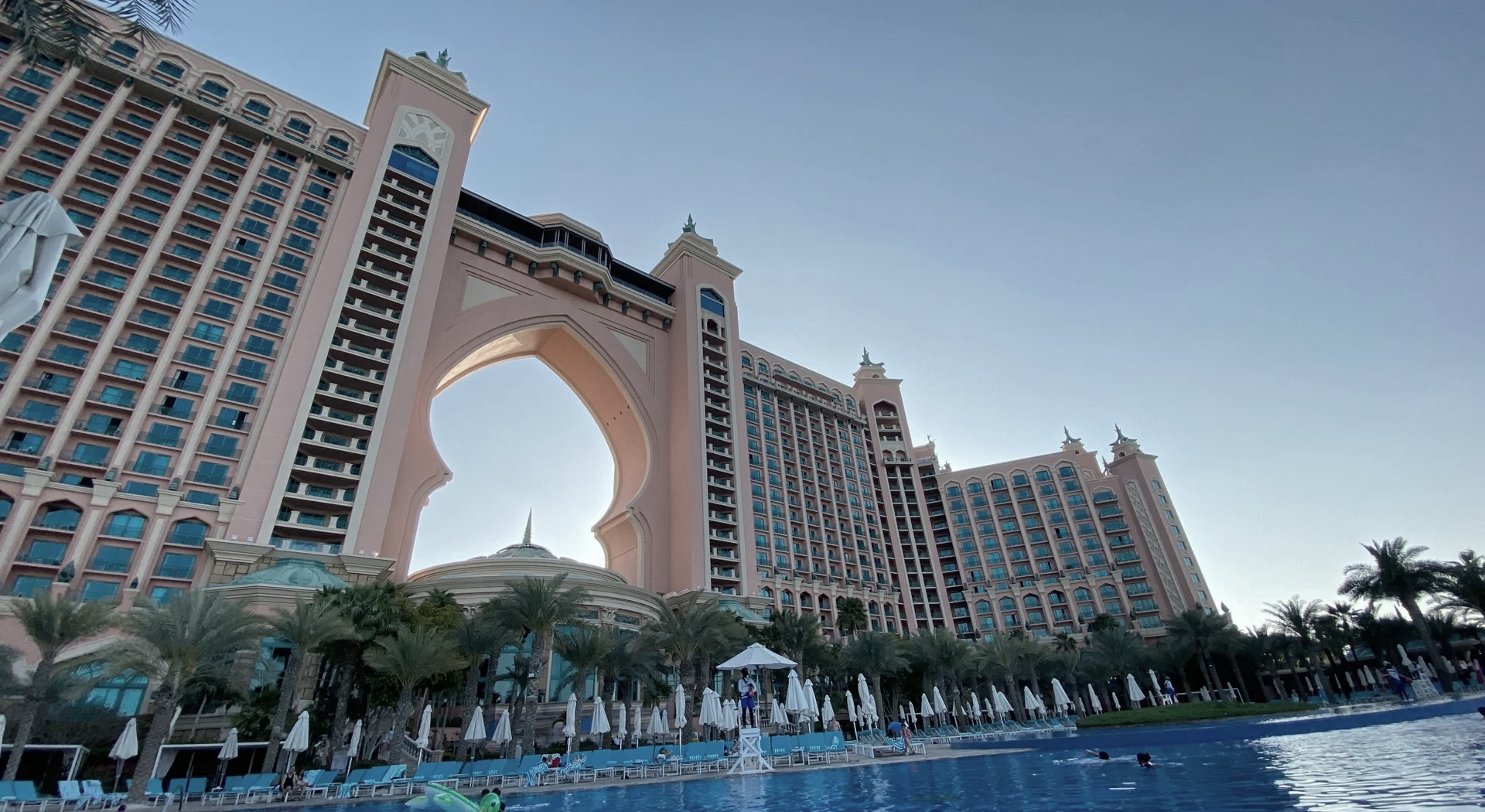 阿布扎比FAB银行斋月避坑指南：营业厅黄金时段+隐藏手机功能实测- ingstart-全球公司成立与合规