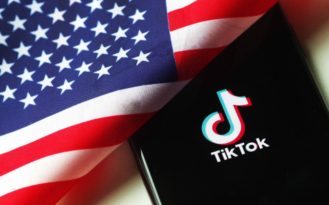 TikTok美区卖家限单风波未平，USPS禁令生效！跨境卖家如何稳住旺季节奏？