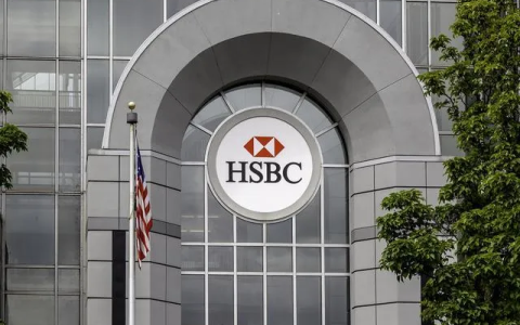 秒杀90%香港银行的汇丰账户！2025香港汇丰开户最稳攻略：远程通道关闭后，如何“一次成功”下户拿卡？