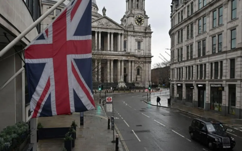 一文读懂英国VAT注册与合规（2025最新）：条件流程、材料清单、费用与避坑指南