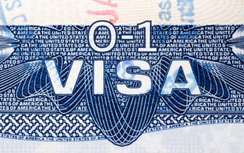 2025年自由职业者移民美国：怀俄明州注册+LLC税务优化，一篇搞定