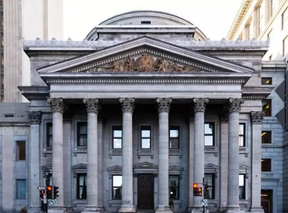 2025年瑞士银行私人账户开户【最全流程】：材料清单+避坑指南+费用明细！