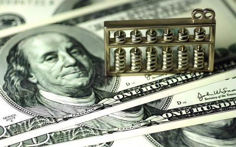 美股投资节税指南：2025年“盈透+ITIN+华美银行”三件套如何合法年省数万美元？