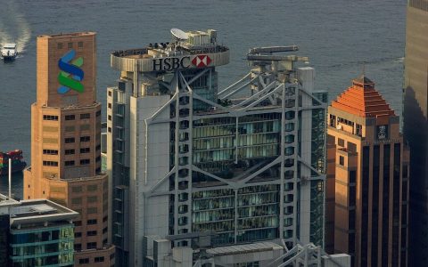 为什么越来越多人都在办香港银行卡？汇丰、中银、渣打该怎么选？