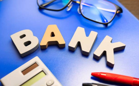 知识分享：香港本地账户 vs 离岸账户 vs 第三方支付平台——全面对比