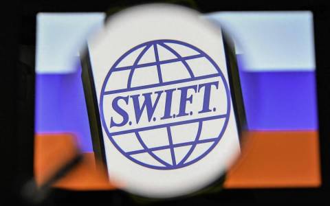 2025年【全面解析】ACH与SWIFT转账差异及选择建议