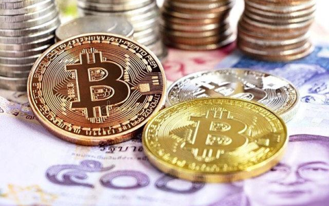 CRS全球征税时代：2025年中国跨境卖家税务合规指南与财富管理策略