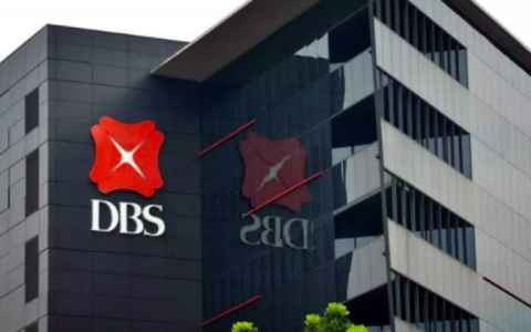 星展港卡优缺点深度解析：有钱人为什么爱用？2025最新开户攻略来了