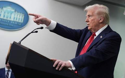 中美关税战升级：美国威胁对华100%关税，同时剑指印度，全球贸易紧张加剧