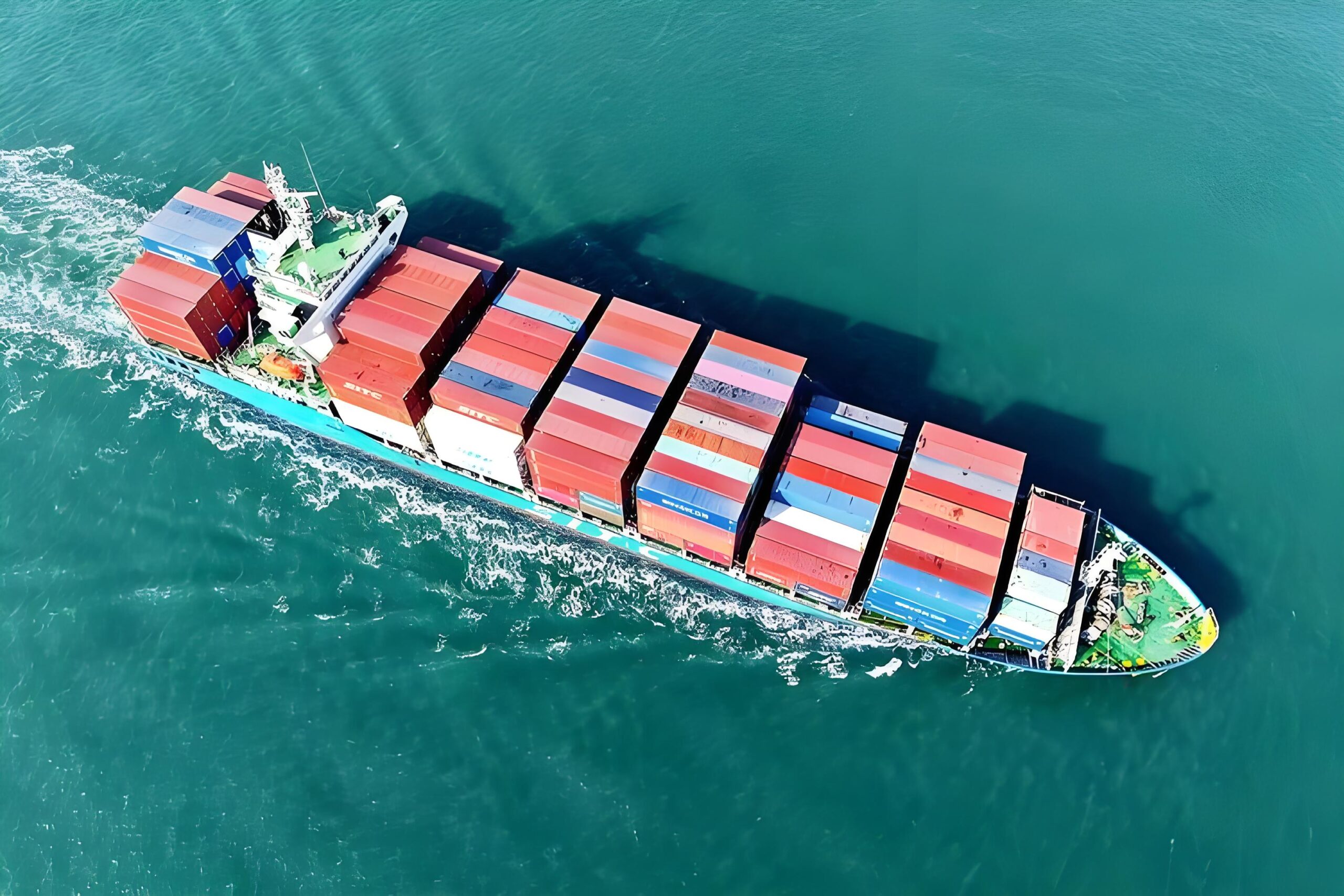 2025年中企出海指南：香港、新加坡税务体系对比与资金出入合规路径