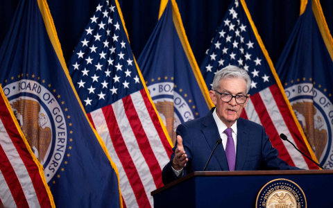 美股再创新高下的市场机遇：中国卖家如何借力美联储降息潮实现突破？