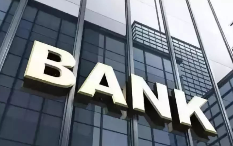 2025年香港银行开户政策收紧：中国卖家如何破局与机遇把握