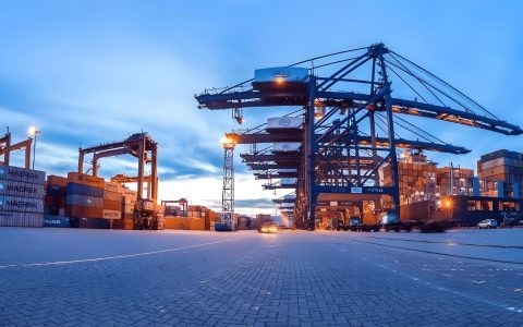 2025年香港公司转口贸易架构全面分析：合规退税与利润留存的终极指南