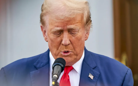 突发！特朗普宣布对所有从中国进口的商品加征 100% 关税