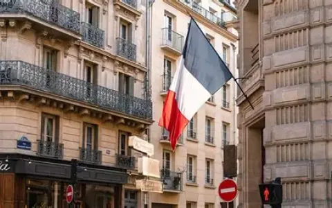 欧洲股市异动下的中国卖家机遇：从法国市场领涨看跨境电商新风口