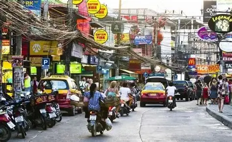 出海东南亚与中国市场:新加坡公司与香港公司的全面对比(2025年更新版)