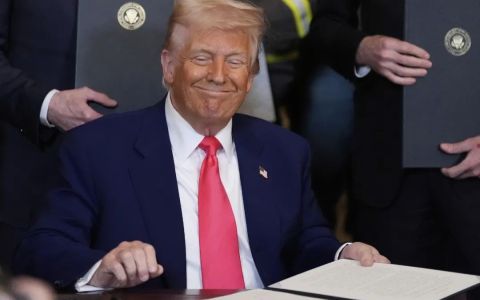 特朗普债券投资与关税政策下的中国跨境电商：挑战、机遇与破局策略