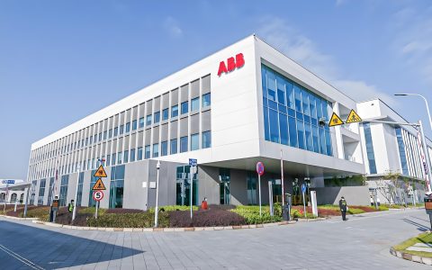 APR颠覆韩国美妆市场，Medicube科技护肤品牌全球化战略解析与中国卖家机遇（附韩国公司注册指南）