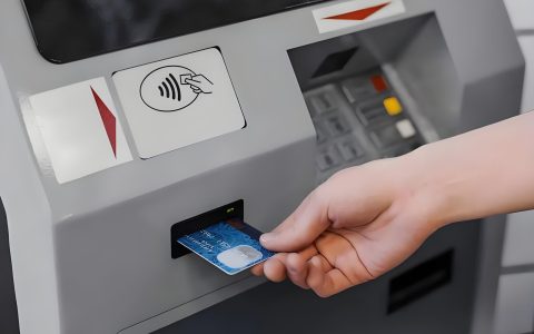 中国境外汇款新规解读：新加坡安全汇款回国指南与投资者机遇