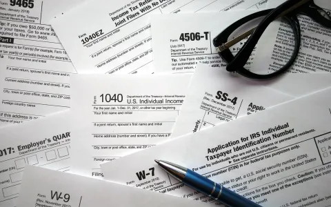 2026报税季IRS裁员27%致退税延迟，跨境卖家如何通过华美银行开户锁定资金安全？（lngStart）