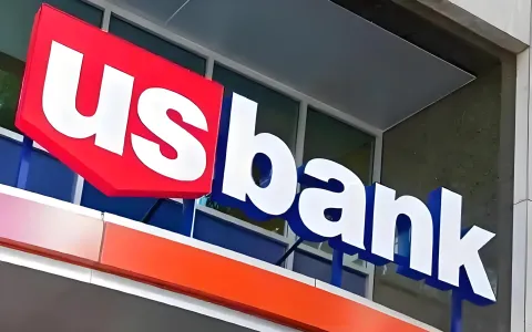 华美、国泰、BMO银行账户管理费与转账费全对比，中国投资者如何抓住海外资产配置机遇？