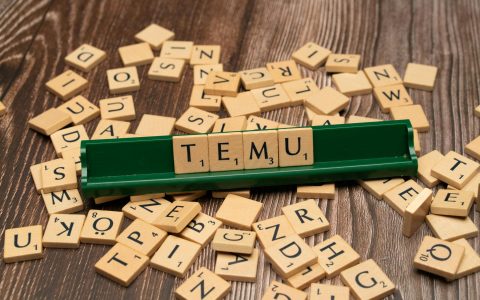 TEMU合规升级再辐射60%卖家，为防店铺被封资金冻结，如何通过一张银行卡提前布局？