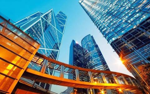 2026香港创业指南：四大黄金赛道深度剖析与实操路线图（附IngStart注册开户攻略）