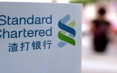 没有工资流水也能开：2026年自由职业者申请阿联酋渣打银行账户的资金证明替代方案