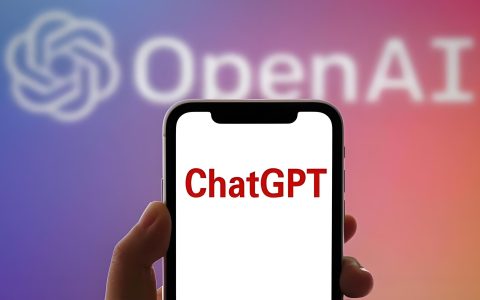 ChatGPT广告付款用什么账户？美国银行账户、香港账户、新加坡账户全面对比